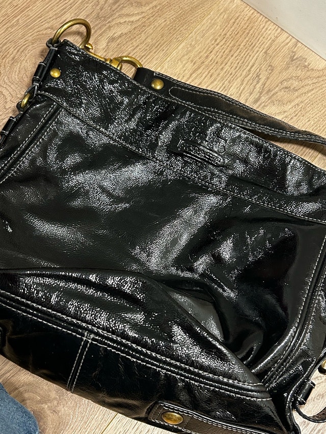 COACH Vintage Black Glossy Leather Hobo Shoulder Bag