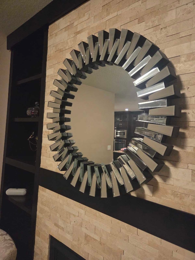 Round Mirror