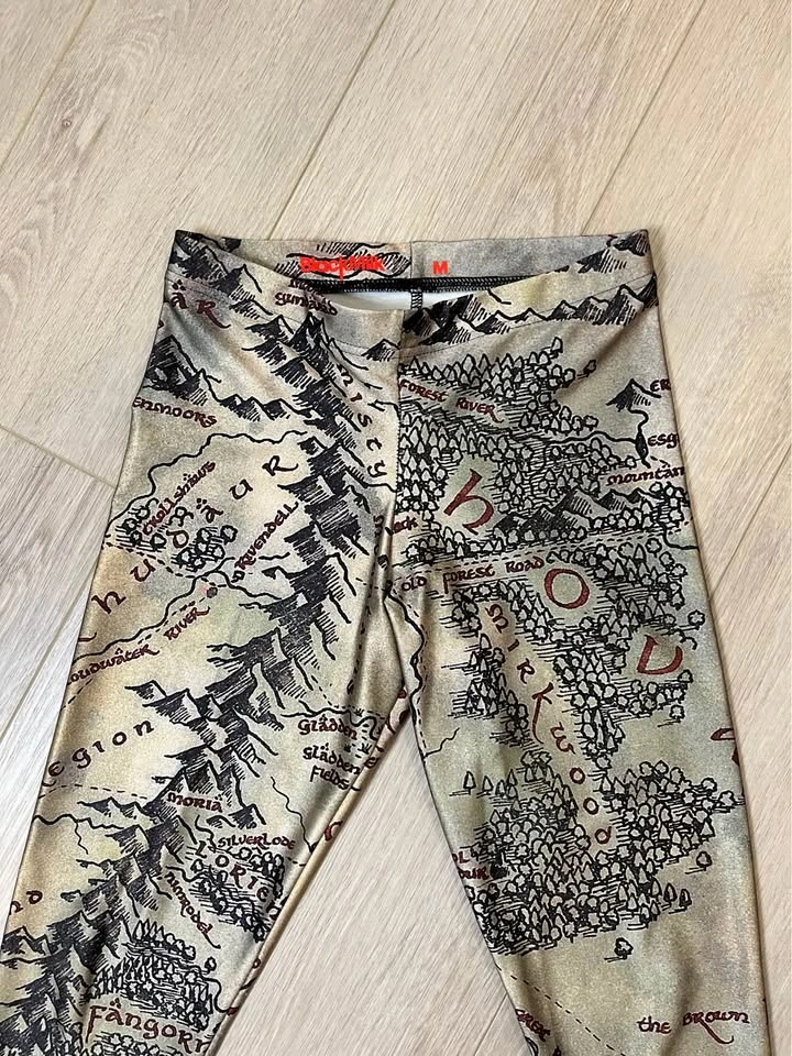 Authentic BLACK MILK Lord of The Rings Leggings - Size M - photo 2