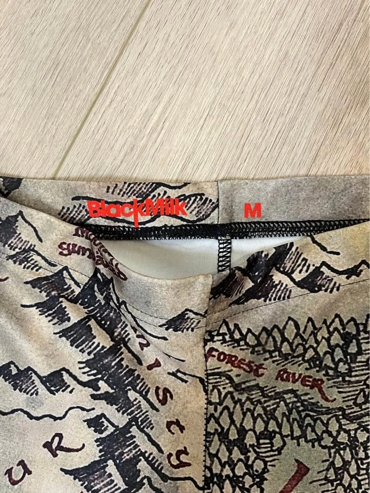 Authentic BLACK MILK Lord of The Rings Leggings - Size M - photo 3