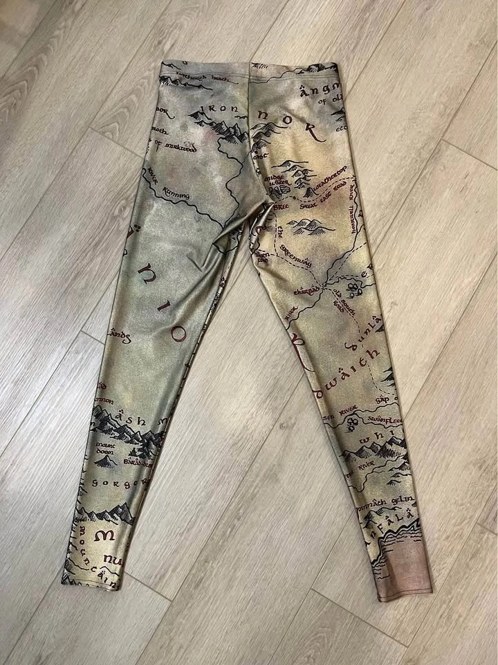 Authentic BLACK MILK Lord of The Rings Leggings - Size M - photo 5