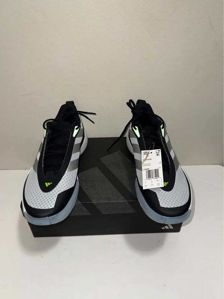New Adidas Shoes. Size 9.5 & 10 US men. Firm price. Read descrip - photo 2
