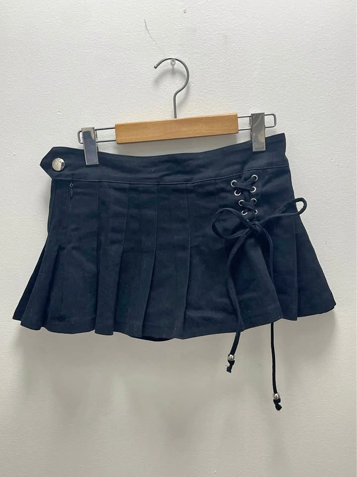 Creeps Black Pleated Lace-Up Mini Skirt Size M