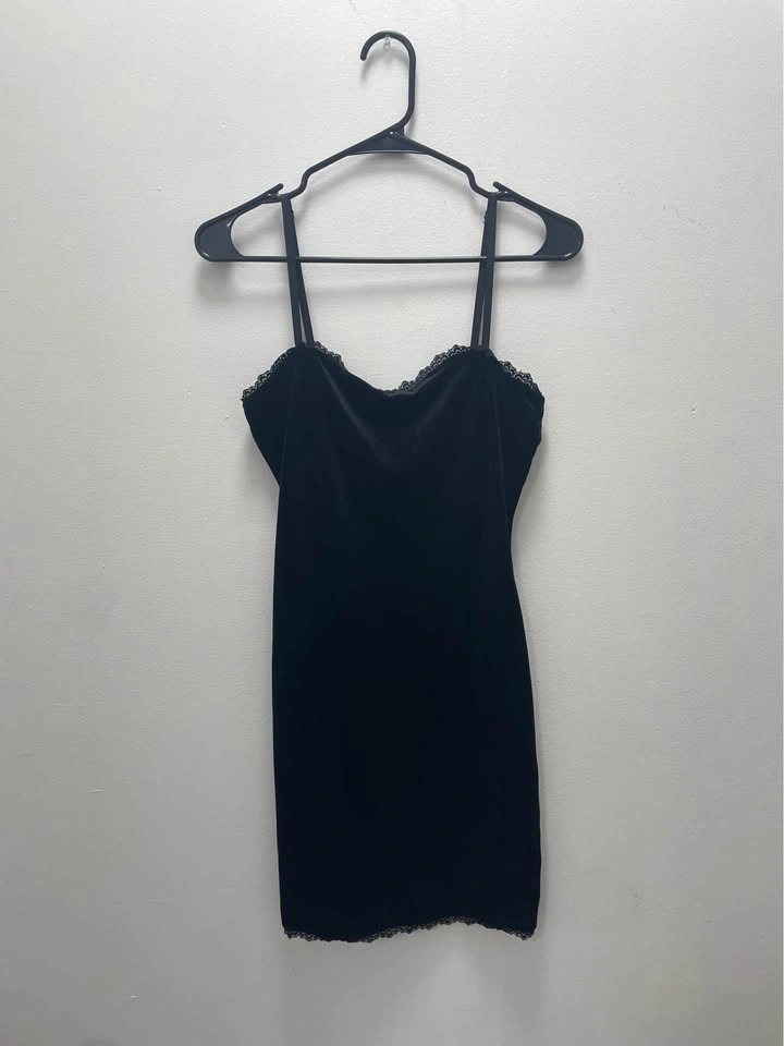 Forever 21 Black Velvet Slip Dress - photo 2