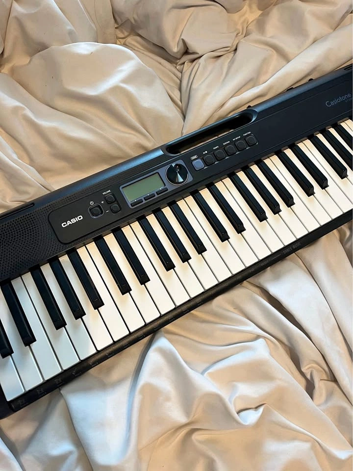 Casio CT-S300 Portable Keyboard