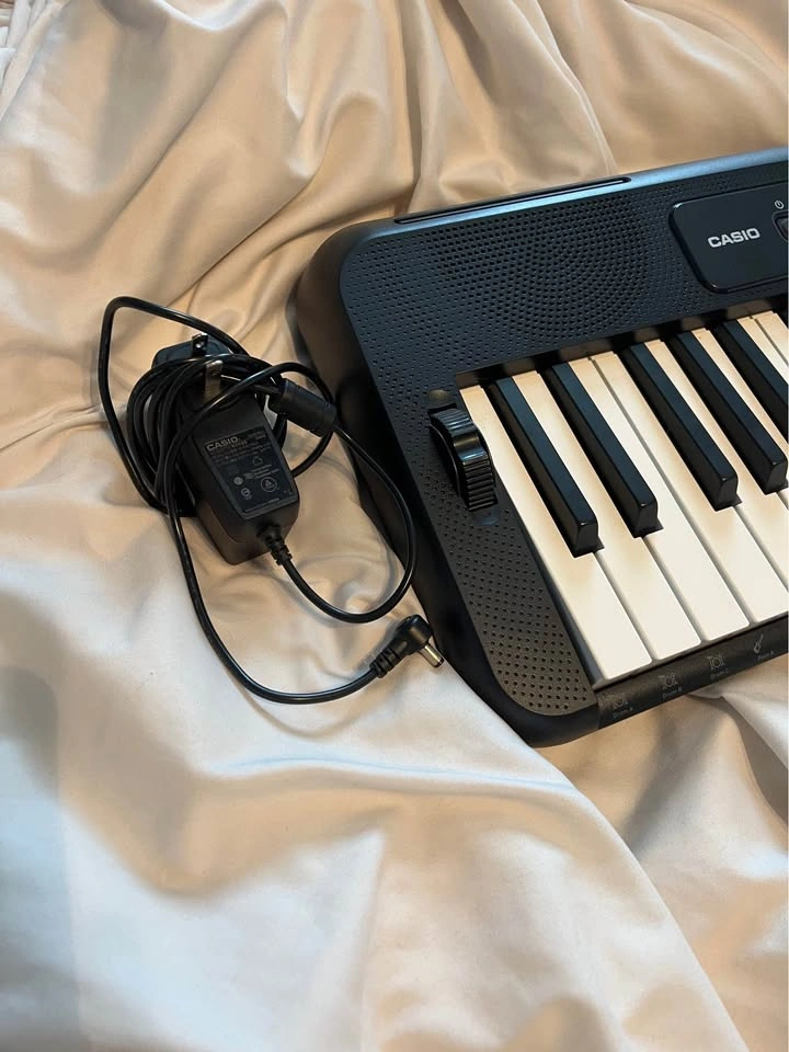 Casio CT-S300 Portable Keyboard - photo 2