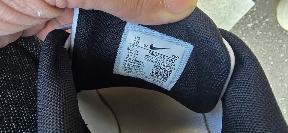 Nike Golf Shoes WORN ONCE image indicator(3)