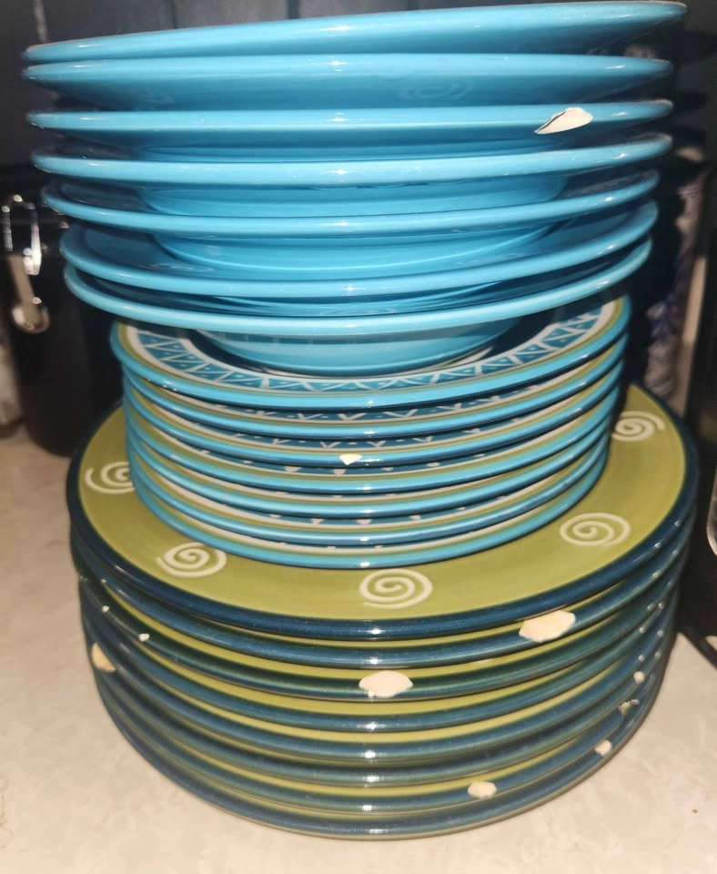 Colorful Patterned Dinnerware Set - photo 4