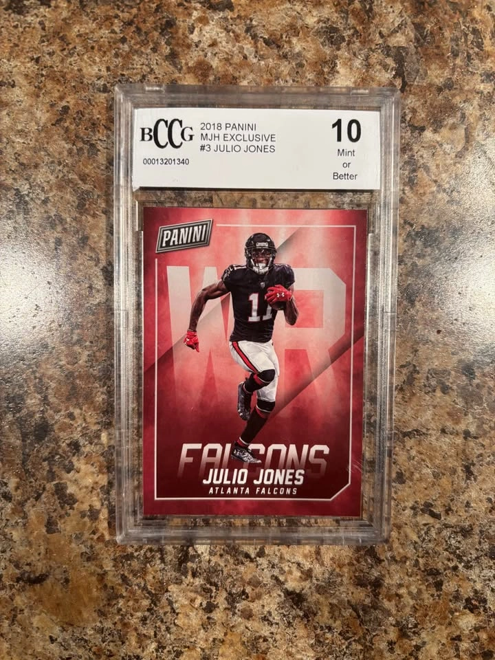 2018 Panini MJ Holding Julio Jones Exclusive #3 BCCG 10 - photo 3
