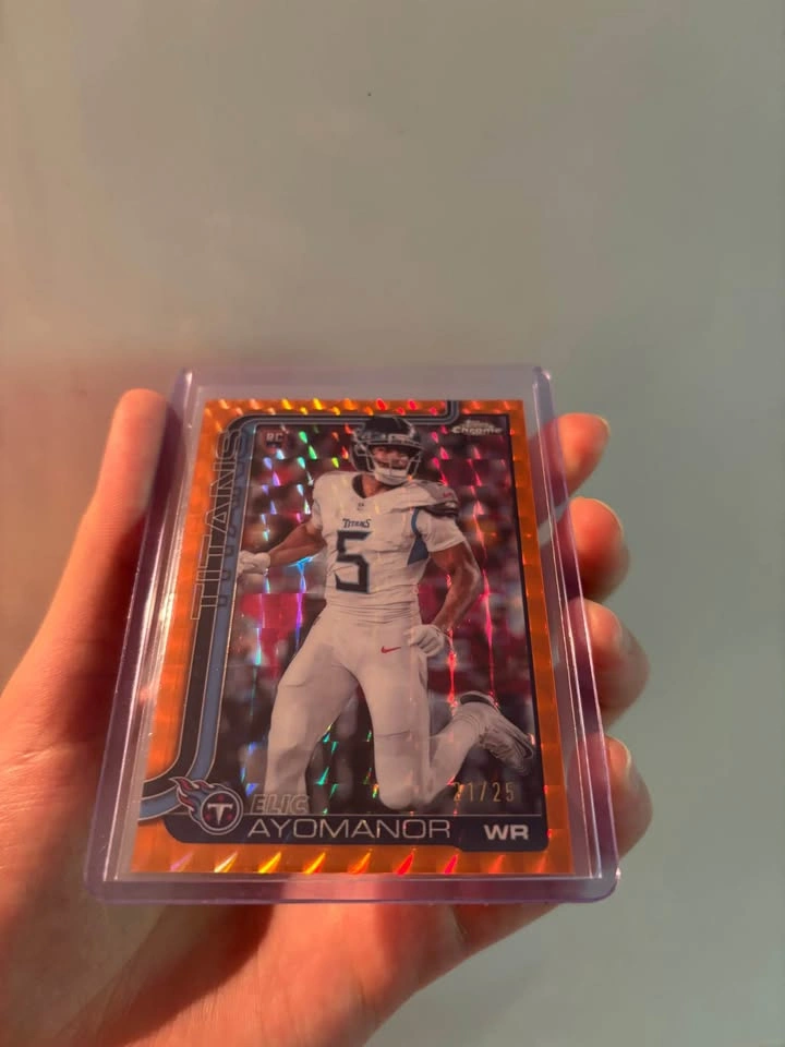 Elic Ayomanor Orange Geometric Refractor /25 RC Topps Chrome - photo 5