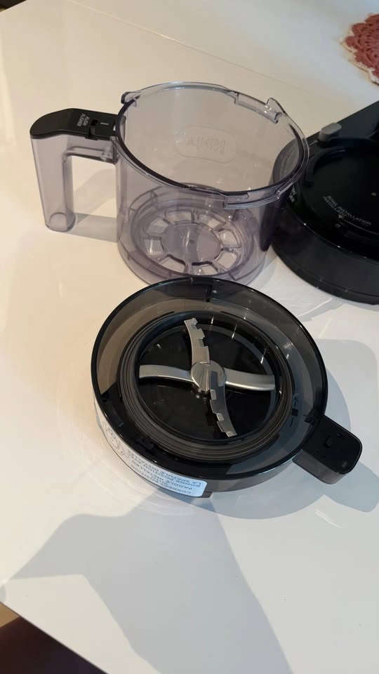 Ninja CREAMi 7-in-1 Ice Cream Maker with 4 Pints - photo 4