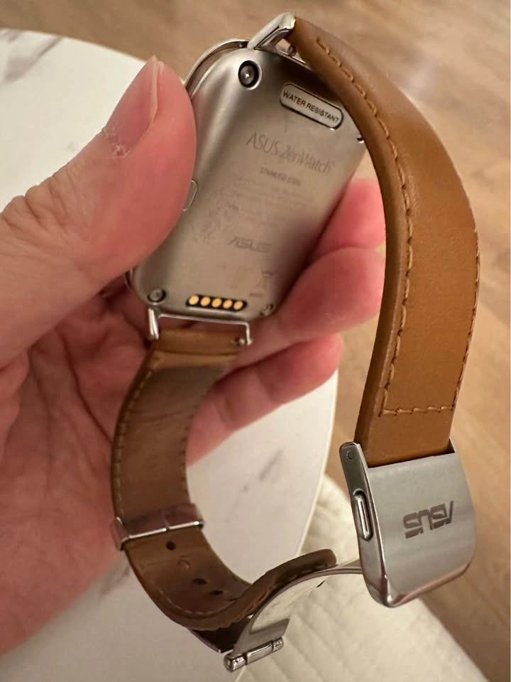 ASUS ZenWatch 1 Smartwatch with Brown Leather Strap - photo 2