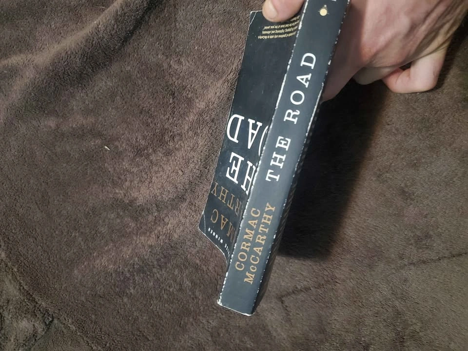 Cormac McCarthy The Road - photo 2