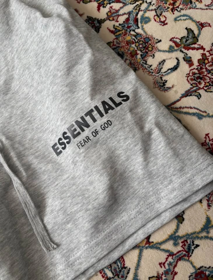 Essential Shorts Size M - photo 2