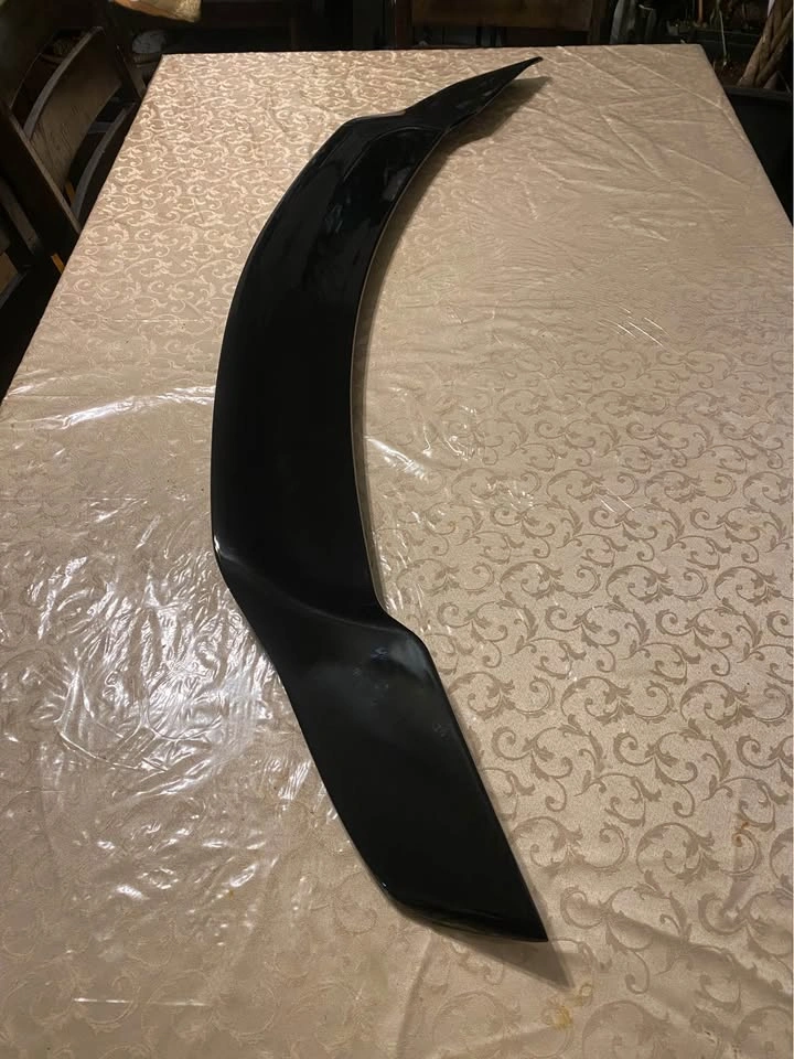 Mercedes spoiler black - photo 3