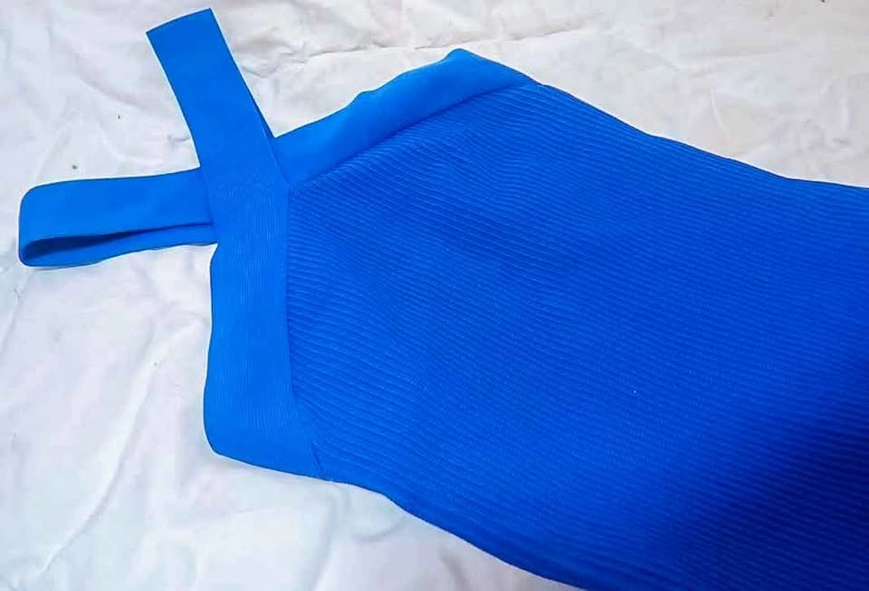 Babaton Knit Contour Criss Cross Halter Dress Size 2XS – Aritzia - photo 3