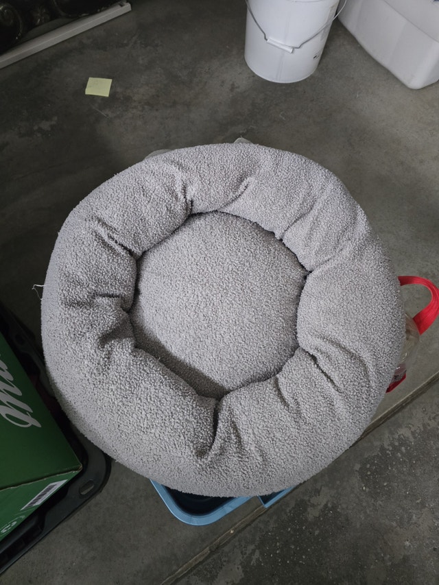 Small dog / cat bed