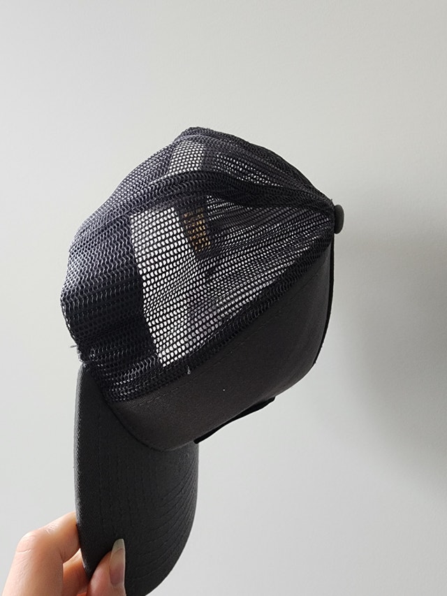 Mens adult hat in excellent condition - photo 2