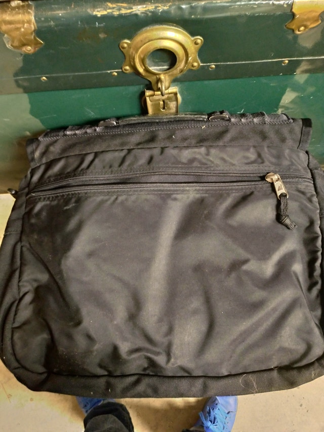 Mountain Equipment Co-op Messenger Bag - photo 3