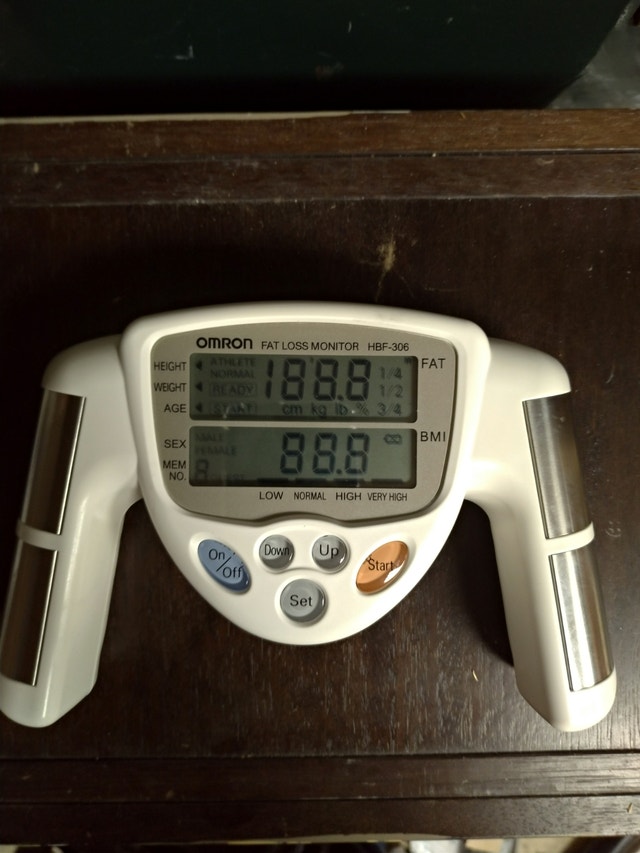 Omron Fat Loss Monitor HBF-306CAN - photo 4