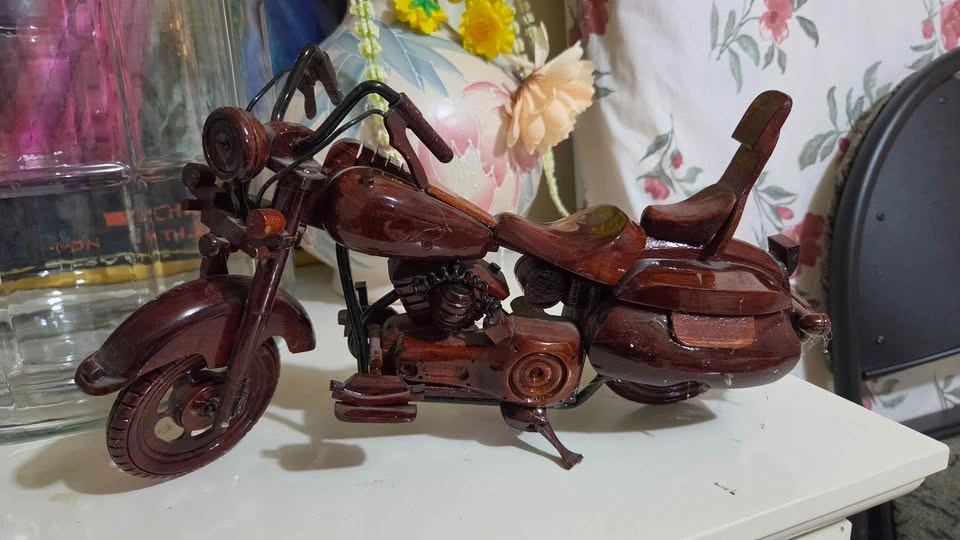 Wooden Model Motorcycles - photo 5