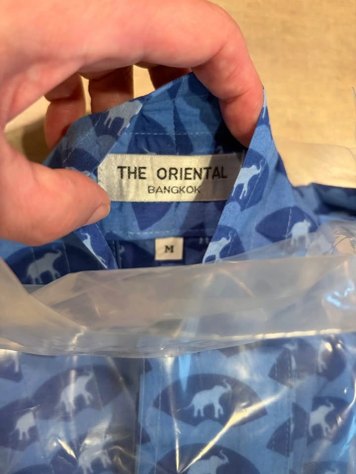 Vintage Oriental Hotel Bangkok Robe (Brand New) - photo 2