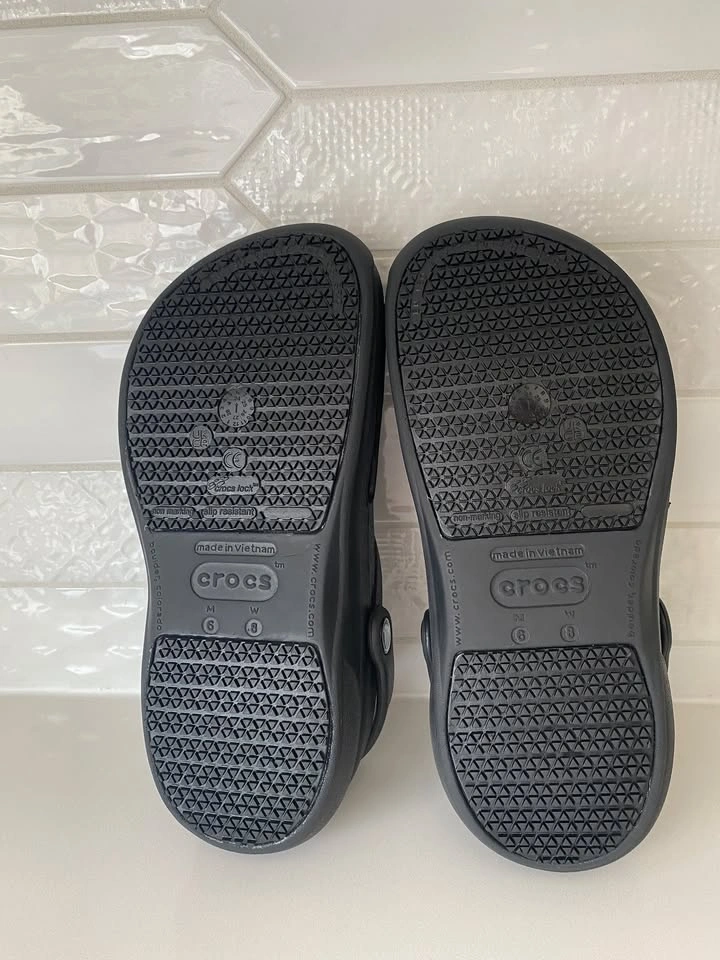 Crocs Bistro Work Clogs - Non slip (Size: M6 / W8) - photo 3