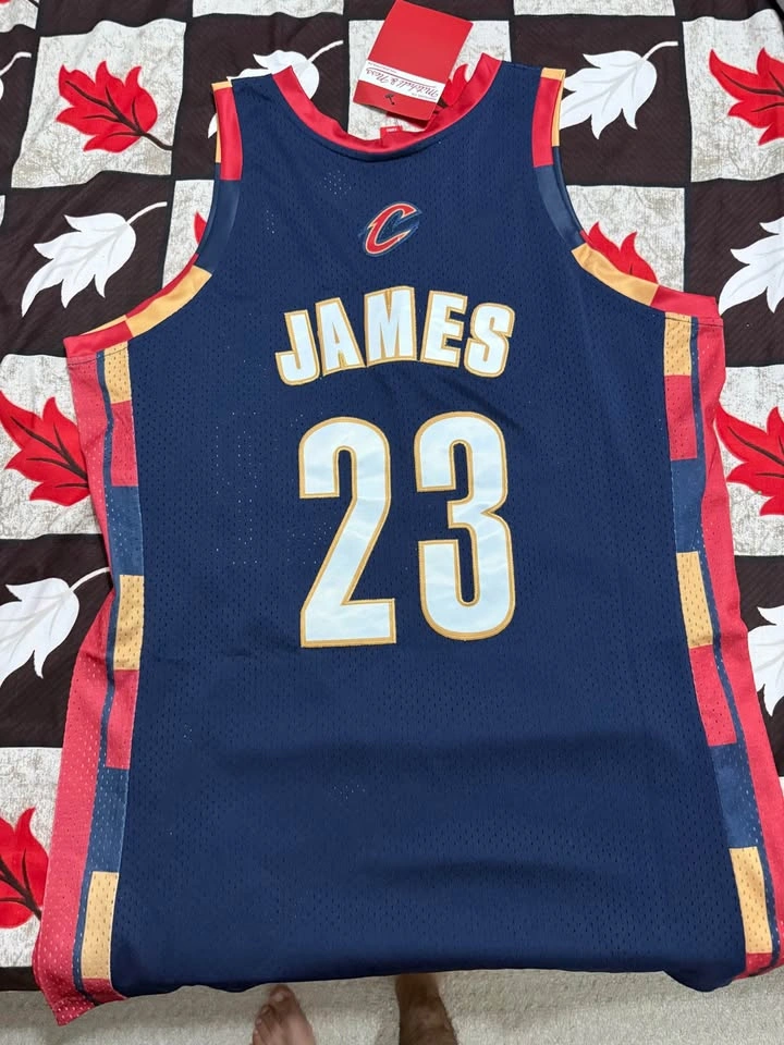 Mitchell & Ness LeBron James Cavs 08-09 Jersey M - photo 2