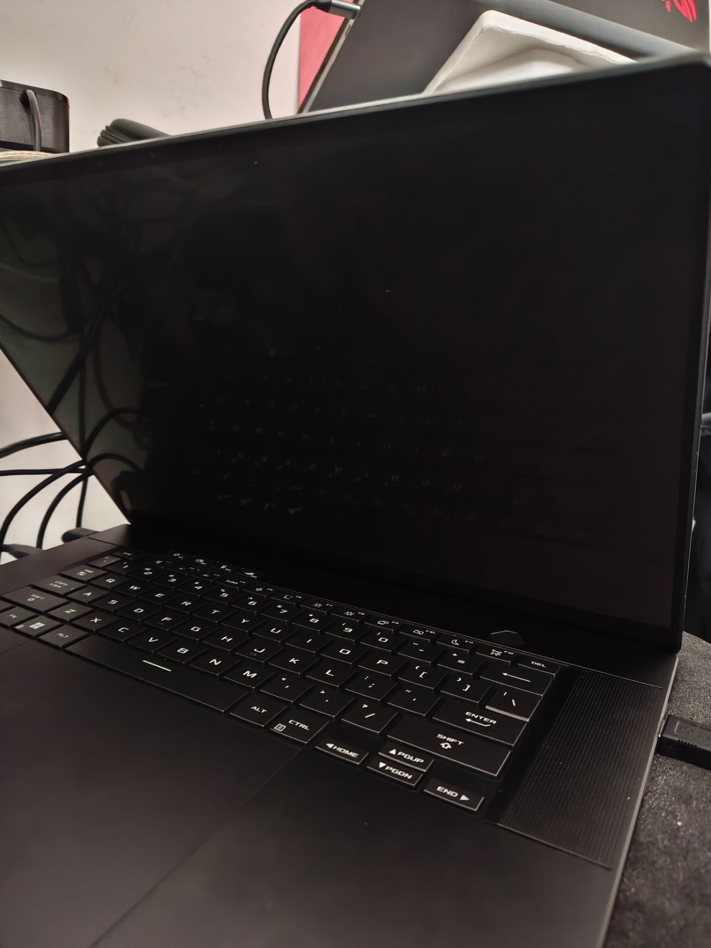Oled Gaming Laptop - photo 3