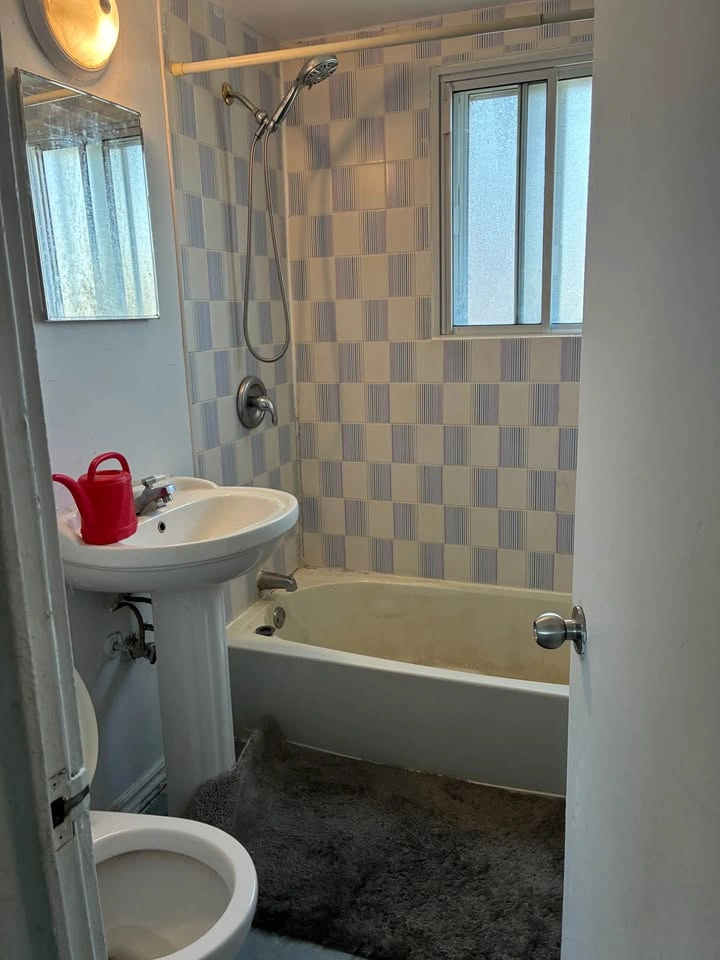 4 1/2 Apartment for Rent near Concorde & Cartier Metro - July 1s - photo 2