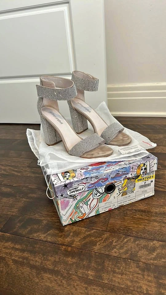 Jeffrey Campbell Women's Sandals Size 7