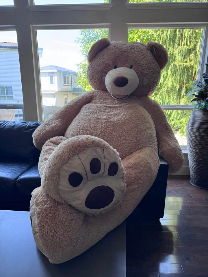 FOR ADOPTION: 7’9” Teddy Bear. Eats Nothing. Hugs Everything. - photo 2
