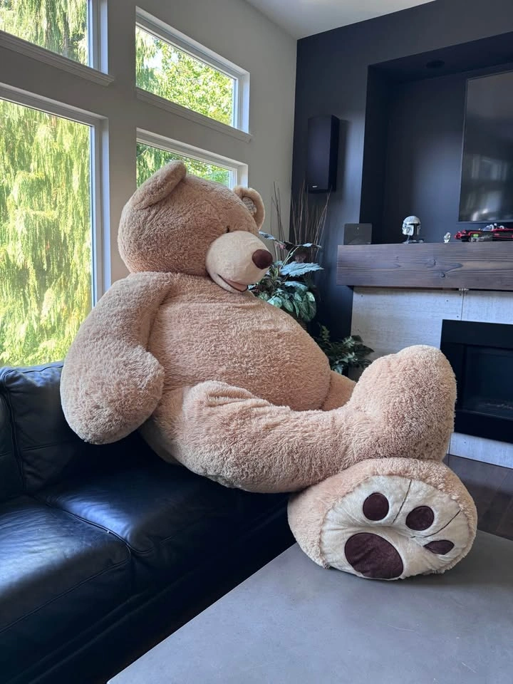 FOR ADOPTION: 7’9” Teddy Bear. Eats Nothing. Hugs Everything. - photo 3