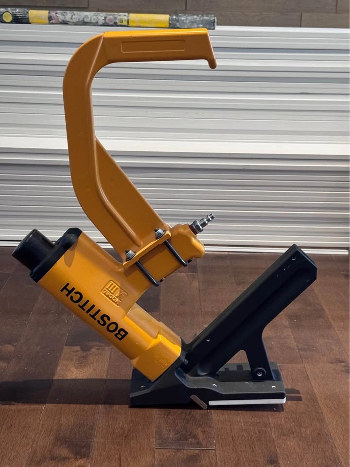 Bostitch Pneumatic Flooring Nailer - photo 2