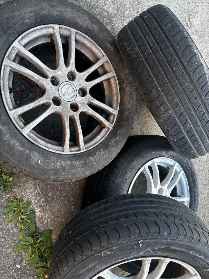 OEM Acura Wheels 16” 5 lug - photo 2