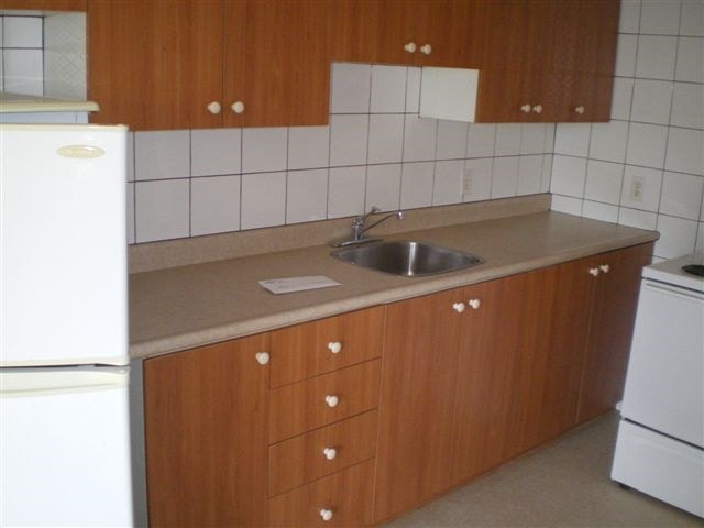 ALLISTON very LARGE 2 Bedroom 910 SF Apartment for Rent
