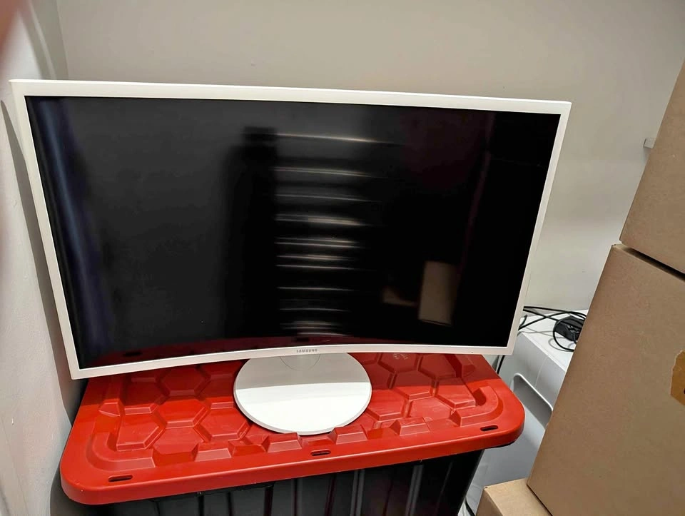 Curved Samsung Monitor