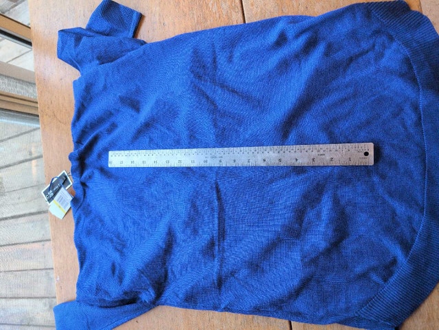 Cable & Gauge Sweater Medium Blue Woman's NWT - photo 4
