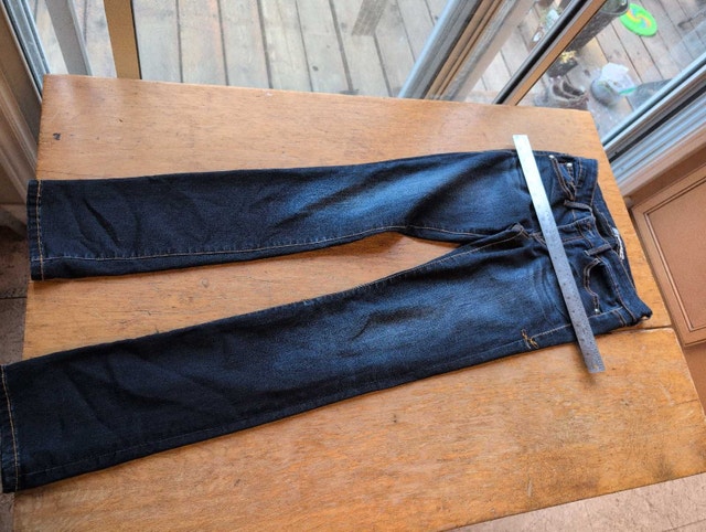 Level 99 Jeans Size 27