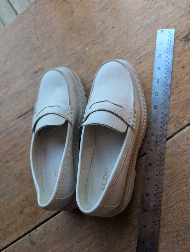ALDO Loafers Woman's Size 8 Off White