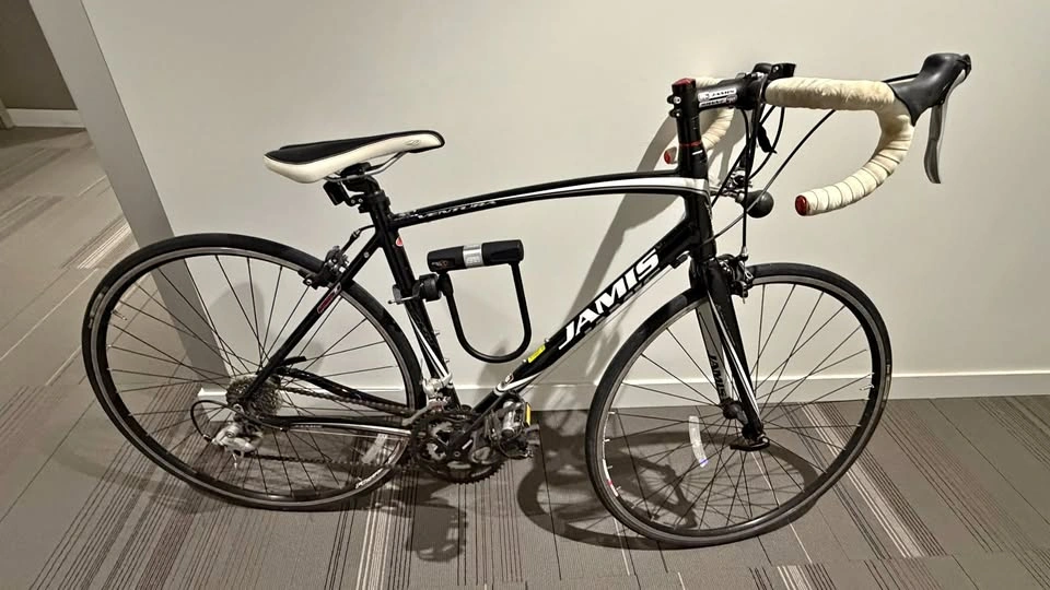 Jamis Ventura Road Bike 54cm | Shimano Tiagra | Lightweight Alum