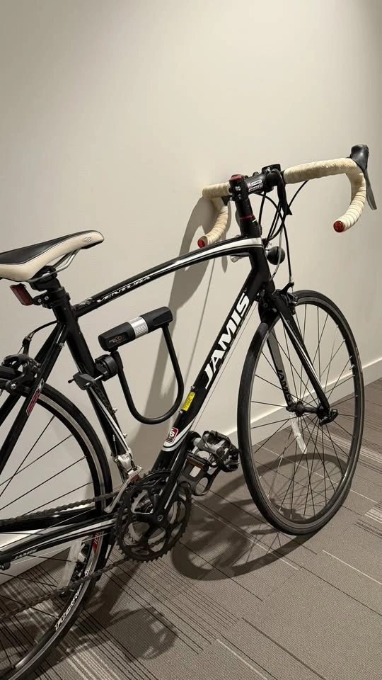 Jamis Ventura Road Bike 54cm | Shimano Tiagra | Lightweight Alum - photo 2