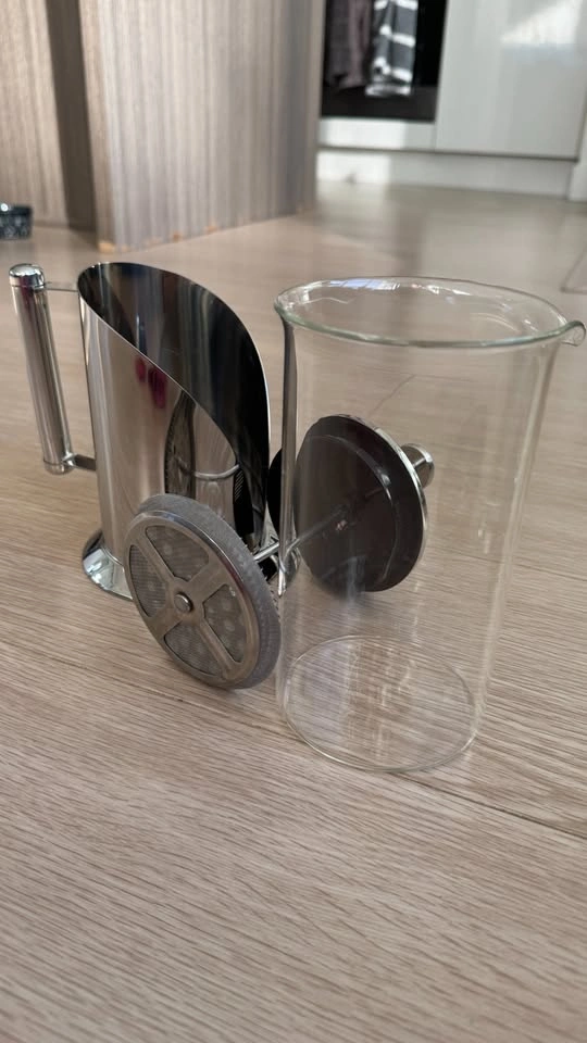34oz French Press Coffee Maker (Stainless Steel & Glass) - photo 3