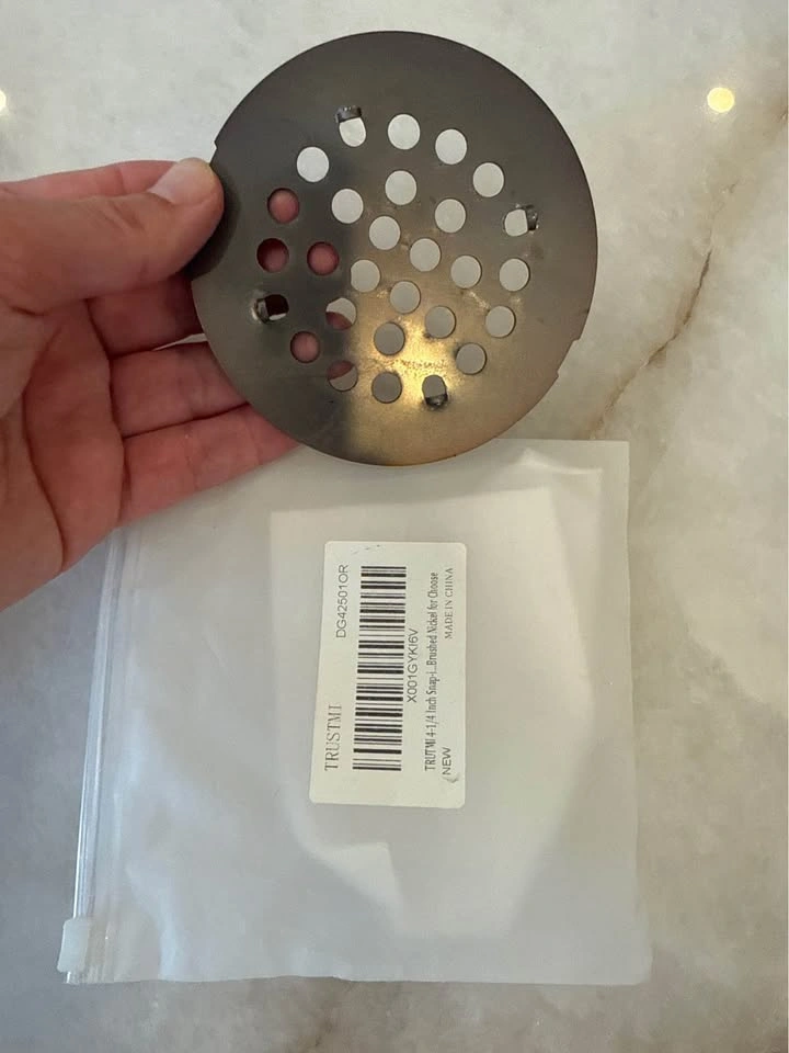 5 Brand new TRUSTMI 4-1/4” snap-in shower drain covers - photo 2