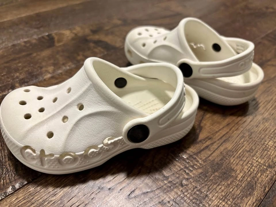 Crocs Bay clogs in white - photo 2