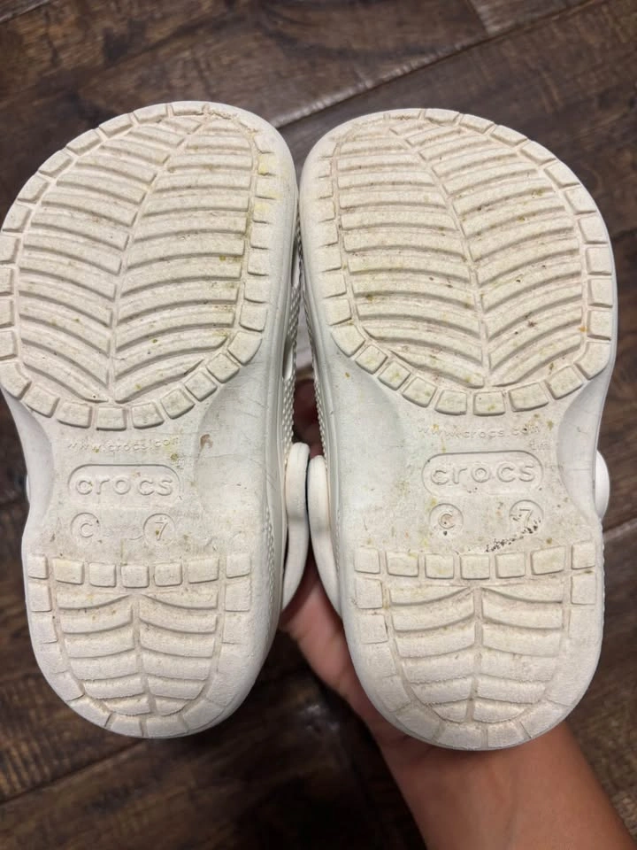 Crocs Bay clogs in white - photo 4