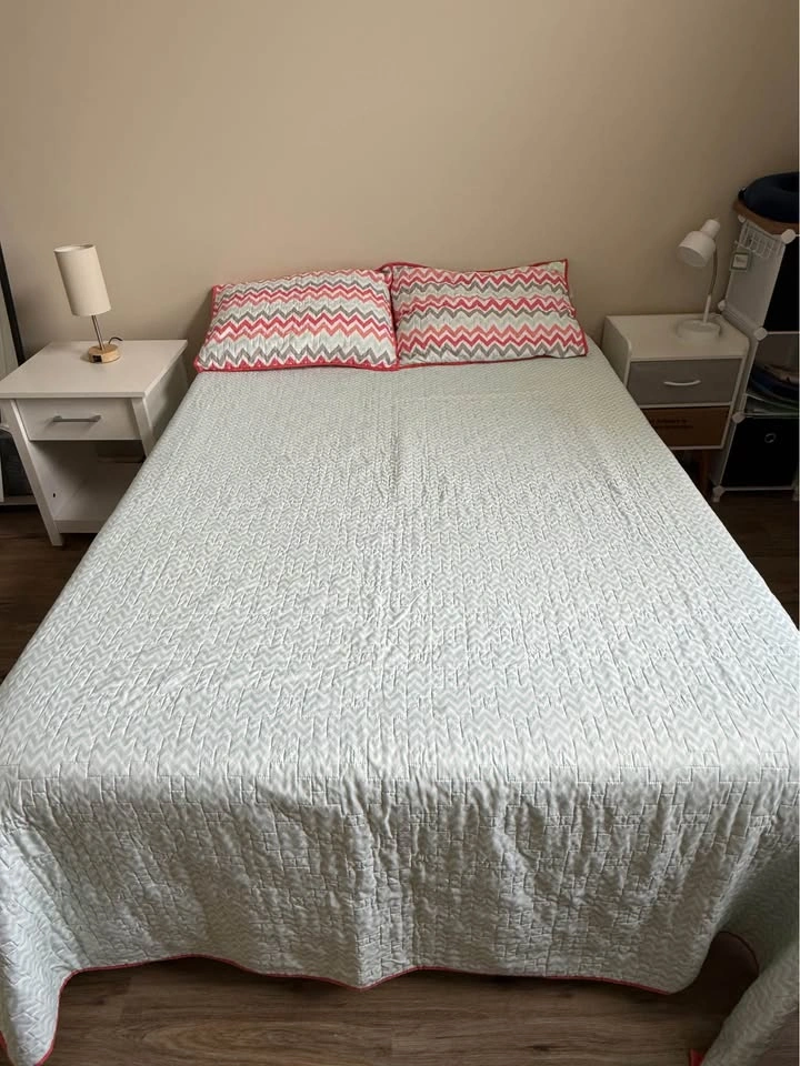 Full/Queen Reversible Quilt - photo 3