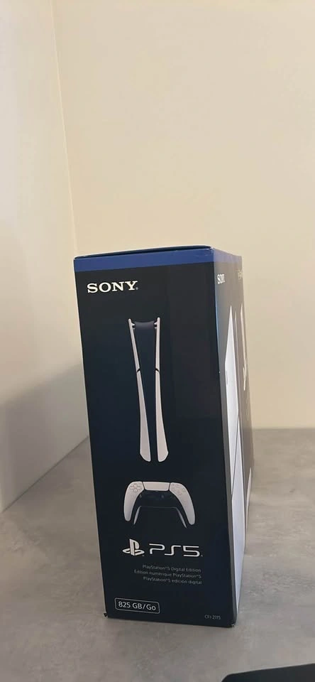 Brand new PS5 digital slim edition - photo 3
