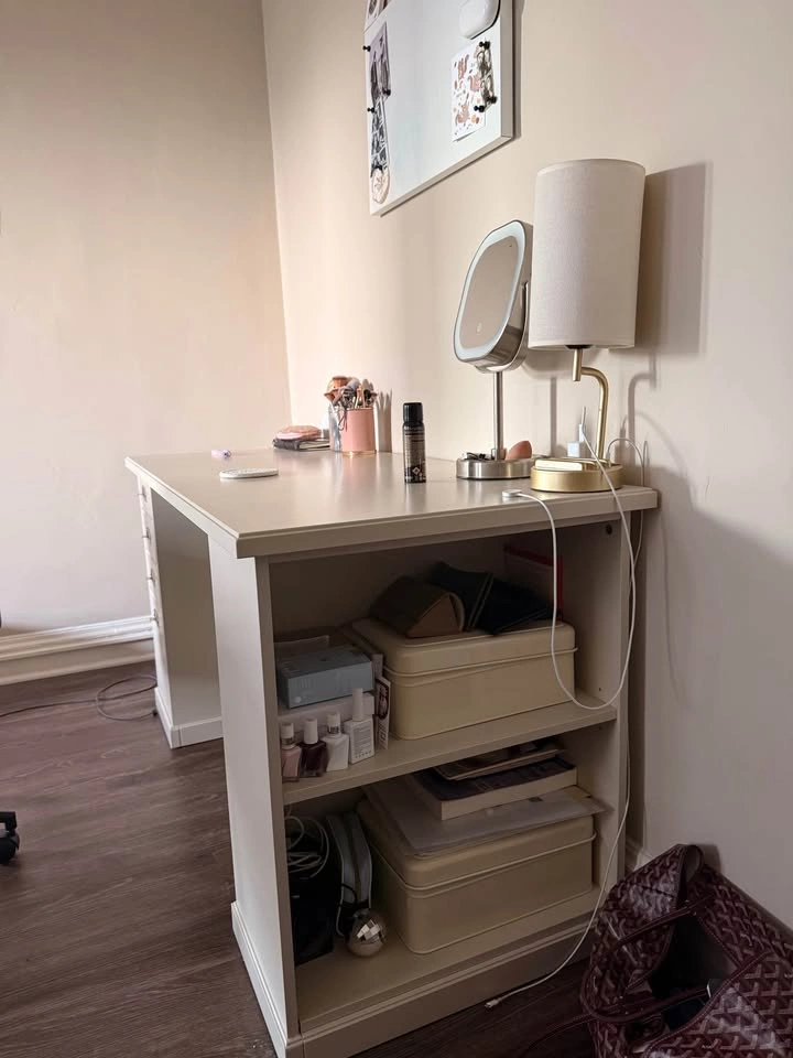IKEA KLIMPEN Beige Desk - photo 2
