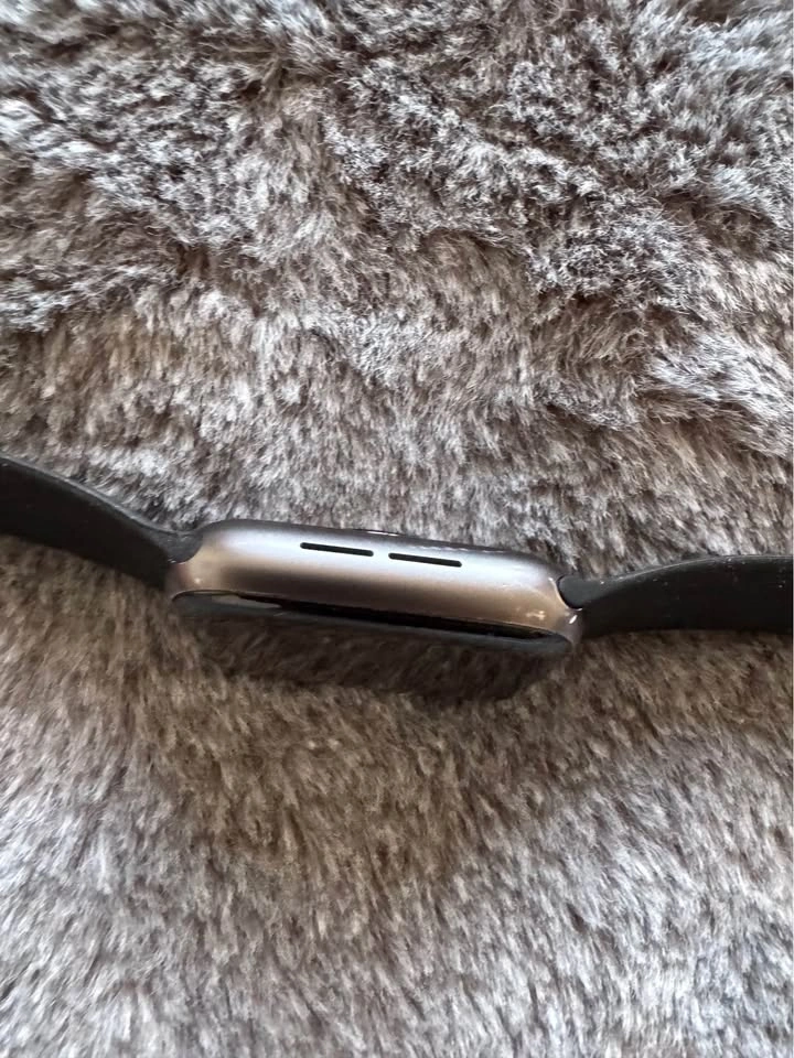Apple Watch Series 5 GPS - Always-On Display - photo 5
